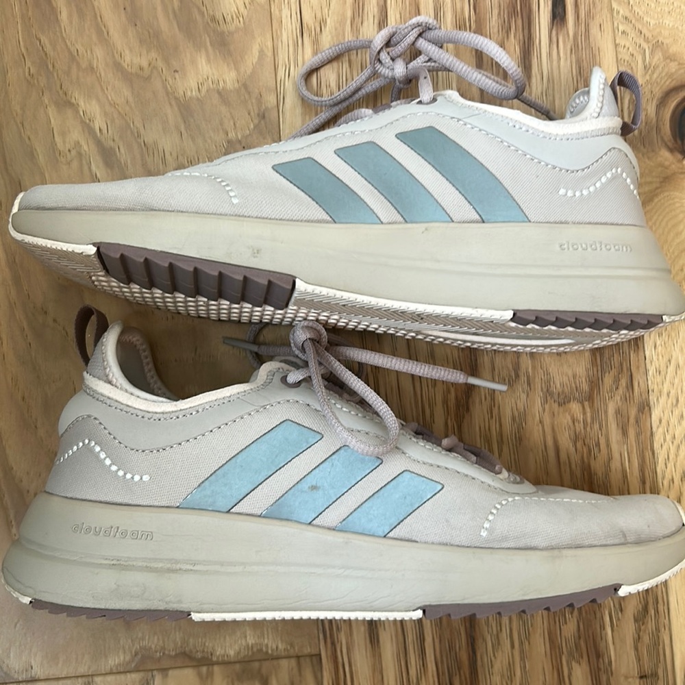 Used Adidas running shoes size 8